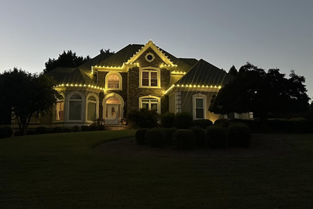 Creative Ways to Use Outdoor Lighting During Spring and Summer